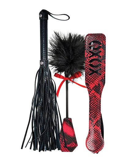LOVERS KITS WHIP, TICKLE & PADDLE